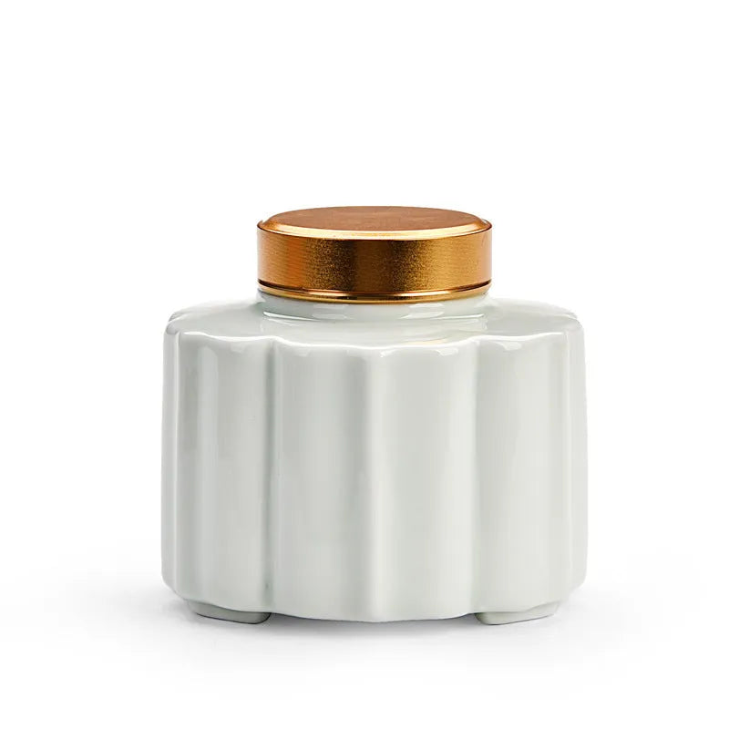Ceramic tea pot storage tank with lotus leaf kiln transmutation glaze in celadon colour