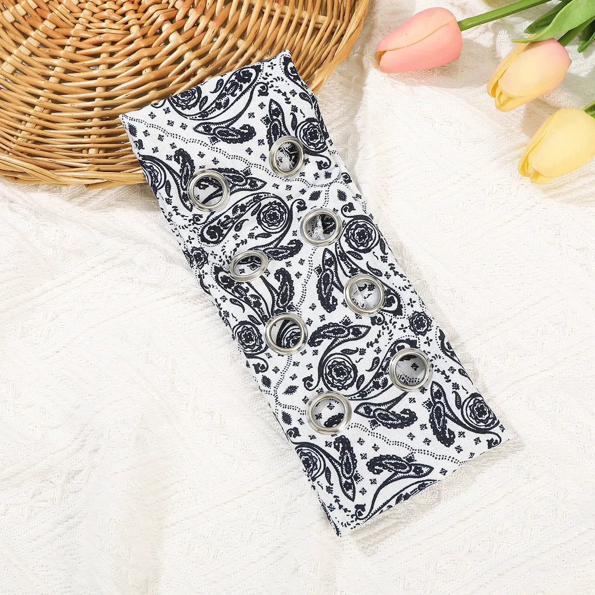 Hollow metal pullover hair band for exercise in leopard print colour