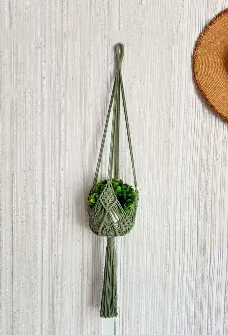 Hand-woven polyester cotton flower pot with net pocket extension cord in brown colour