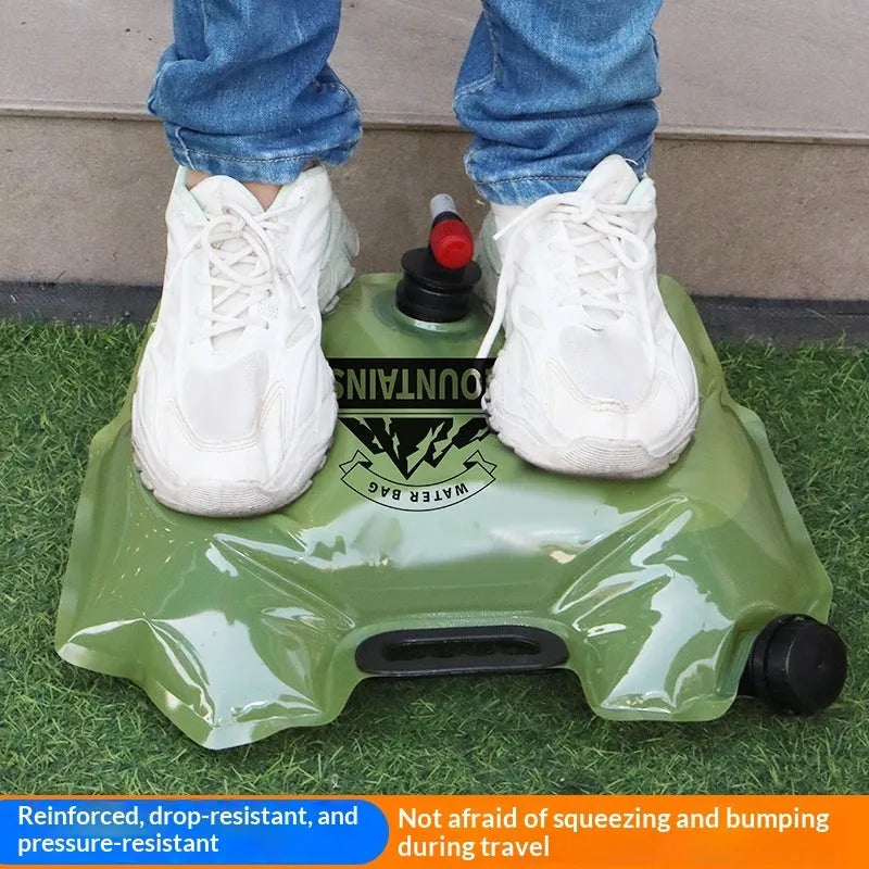 Outdoor water storage bag 8L in solid colour with waterproof fabric, portable for hiking and camping