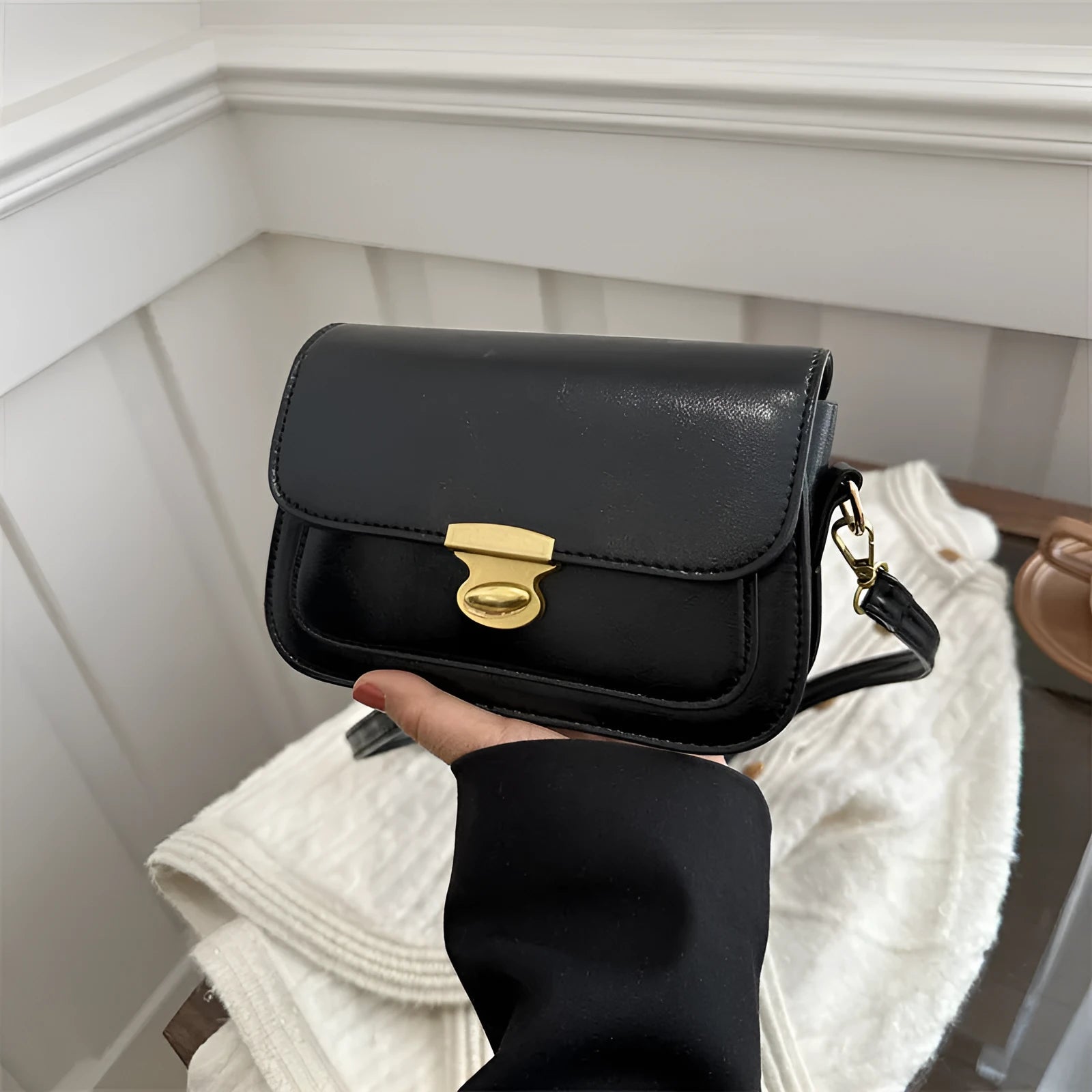 Retro square handbag in soft PU leather with horizontal suitcase shape design