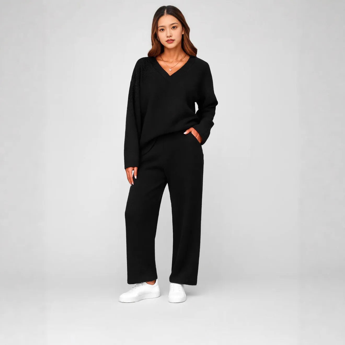 Women's V-neck wool loose pockets leisure suit two-piece pajamas in solid colour, polyester fabric, long sleeves, loose fit trousers