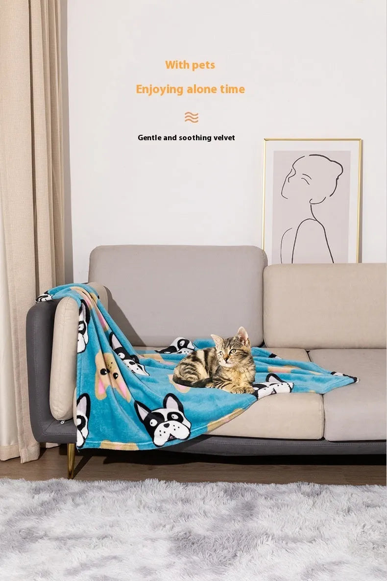 Double-sided dog blanket with cartoon pattern in blue dog design on polyester flannel material