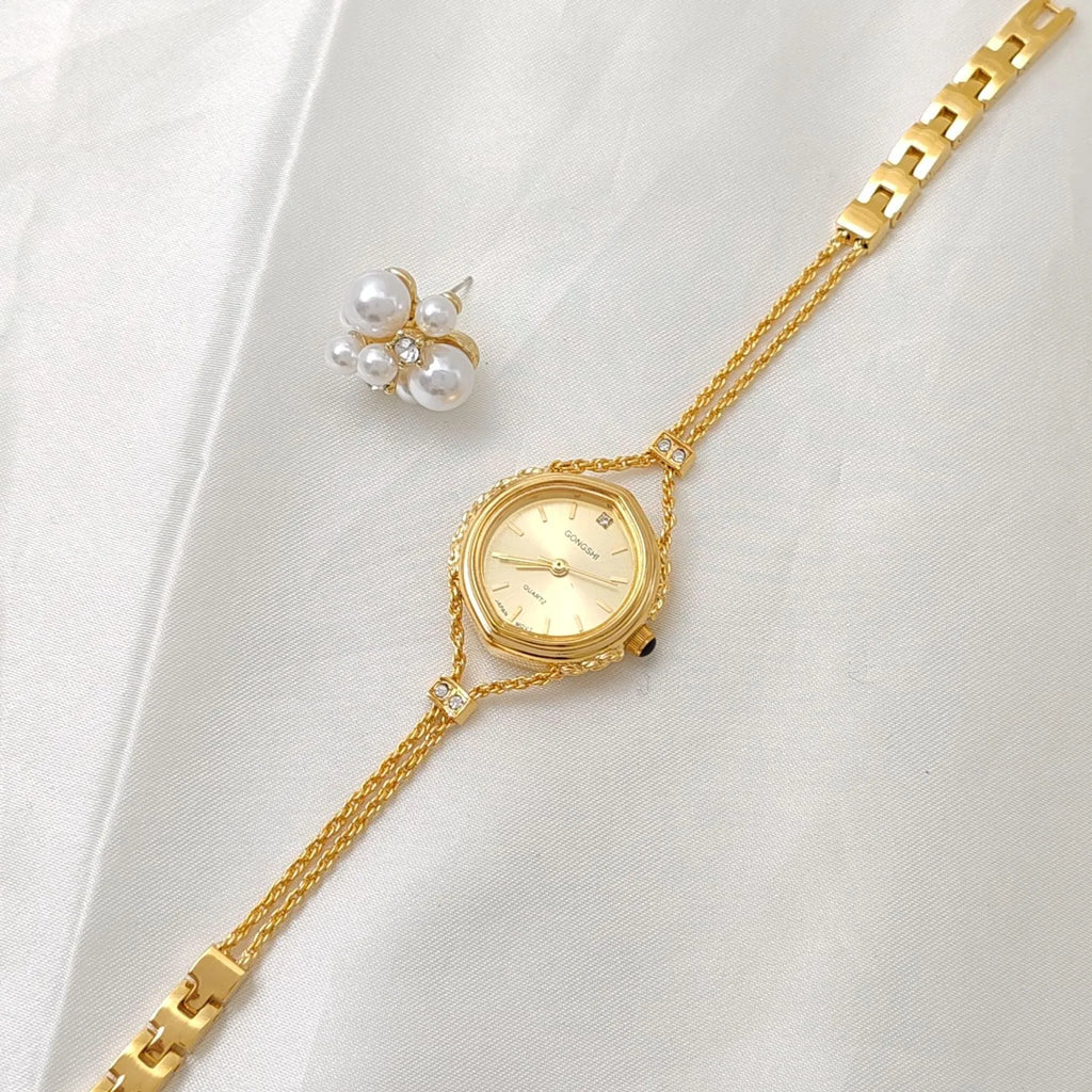 Women's Mori style quartz watch with 25mm dial on 19cm chain strap