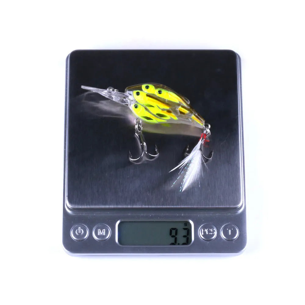 Floating hard bait fish lure with feather hook, 7.5cm length, nine colour variations for sea fishing
