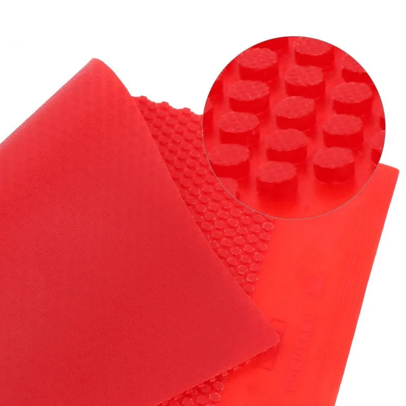 Single sheet of small particle table tennis rubber in black and red colour options