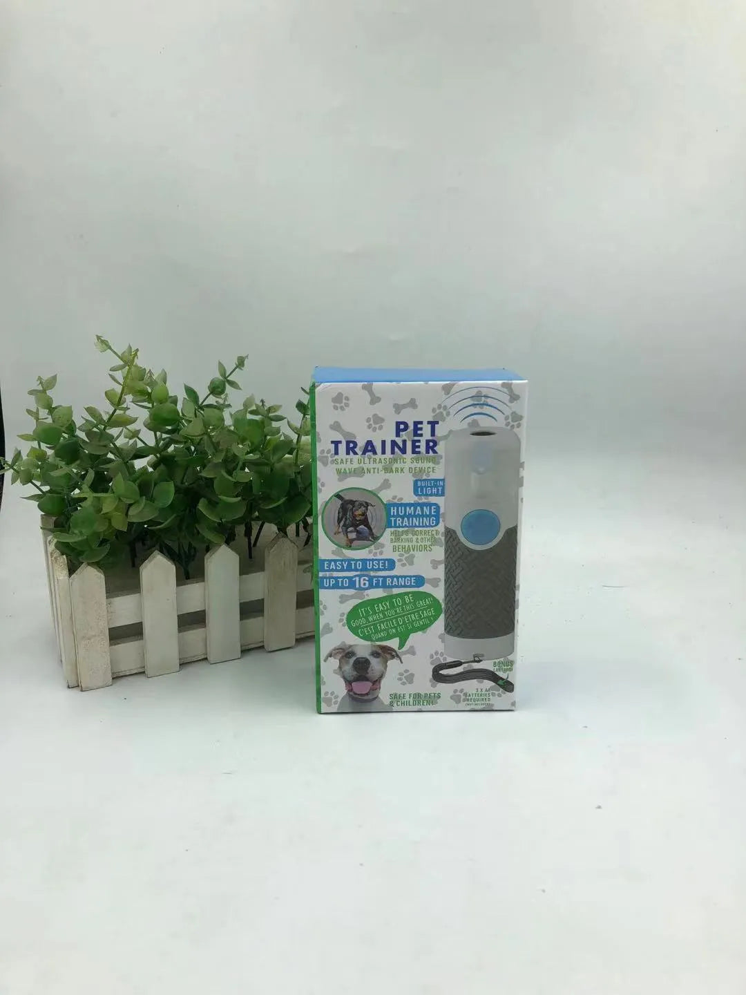 White handheld ultrasonic dog bark stop trainer for pet behaviour control