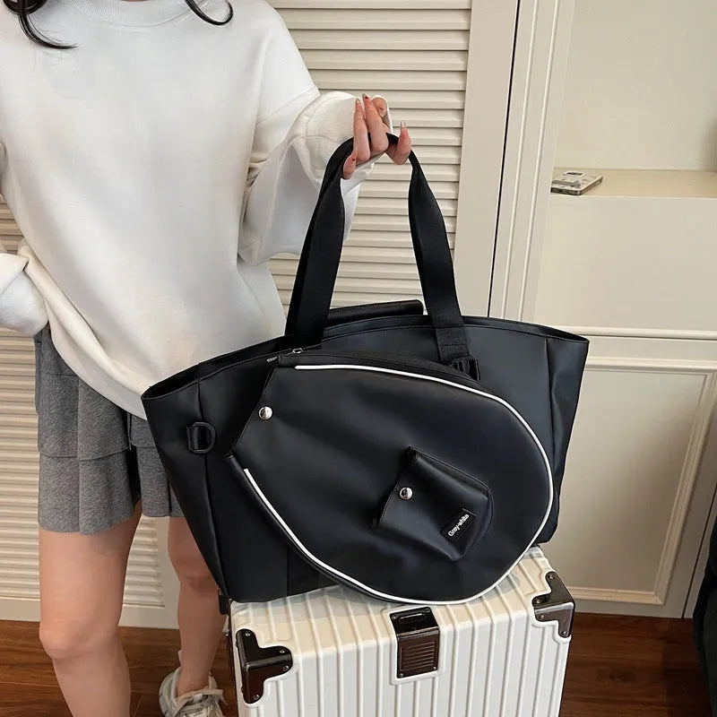Casual one-shoulder large capacity yoga storage bag in black or white colour