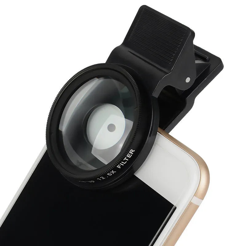Smartphone macro lens with 12.5x magnification and universal clip mount for close-up photography