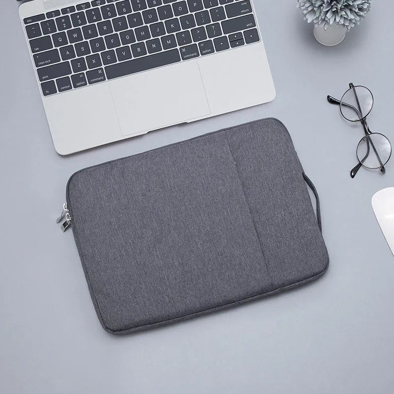 Oxford cloth laptop storage bag with zipper closure, available in multiple colours and sizes up to 15.6 inch