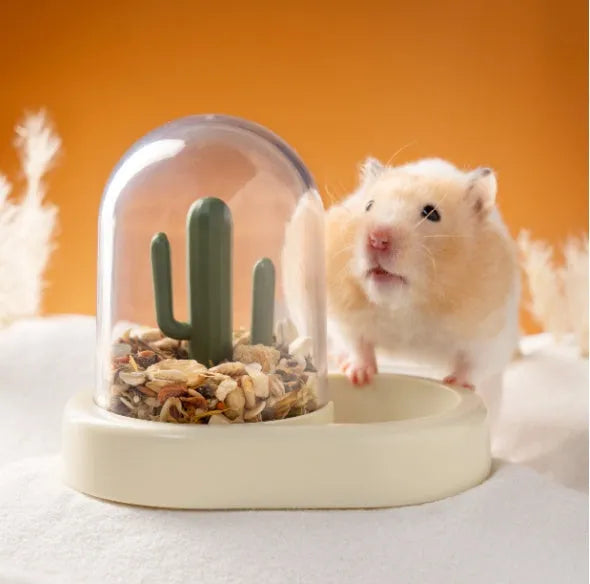 Hamster automatic pet feeder with transparent food chamber and cage mounting clips