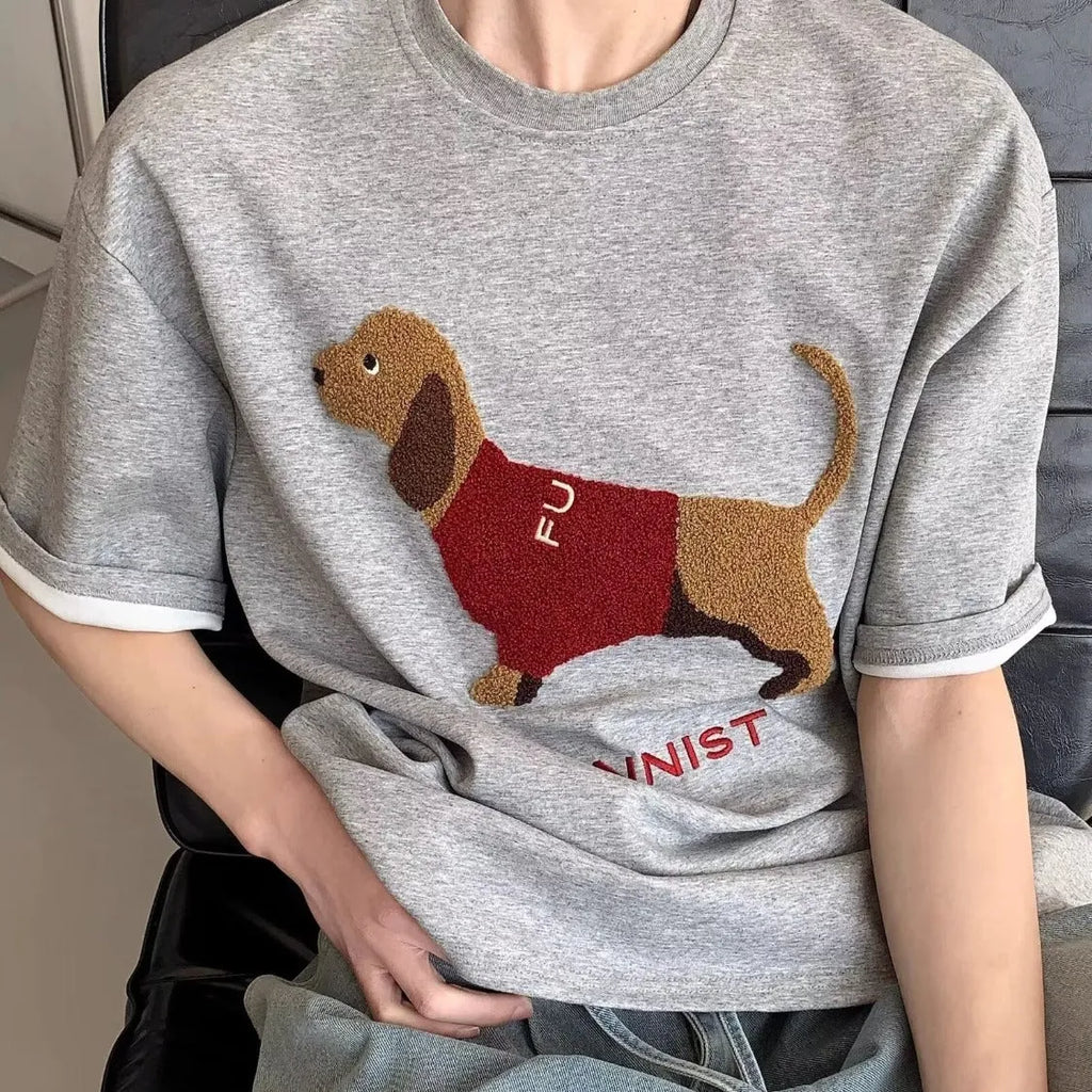 Men's grey cotton T-shirt with embroidered sausage dog towel design, short sleeves, round neck