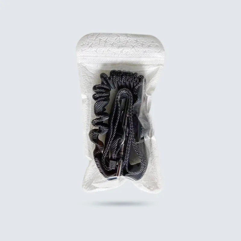 Pet elastic reflective retractable car seat belt in black polyester webbing with clip, 75cm length
