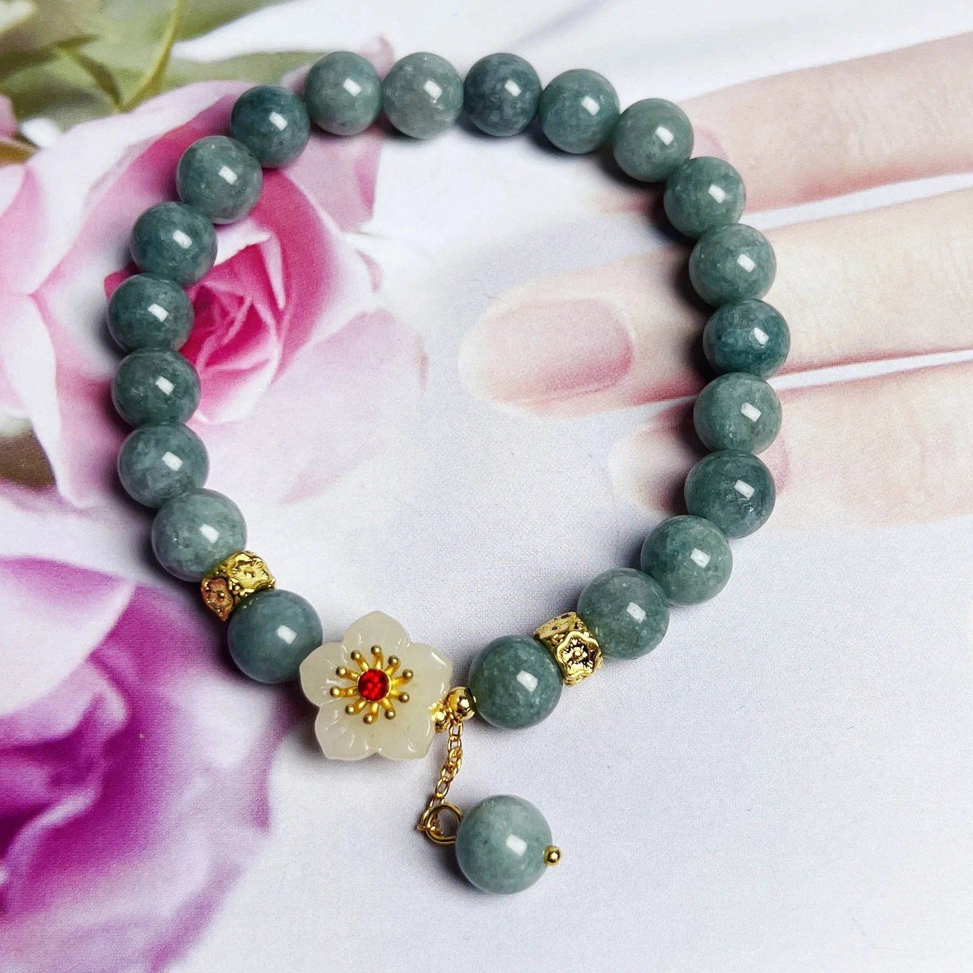 Women's adjustable jade rope bracelet with retro style and manual processing