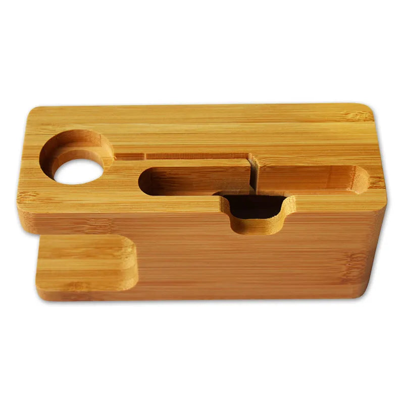 Bamboo smartphone stand with hand-carved round carving and inkjet finish, dimensions 149x55x60mm