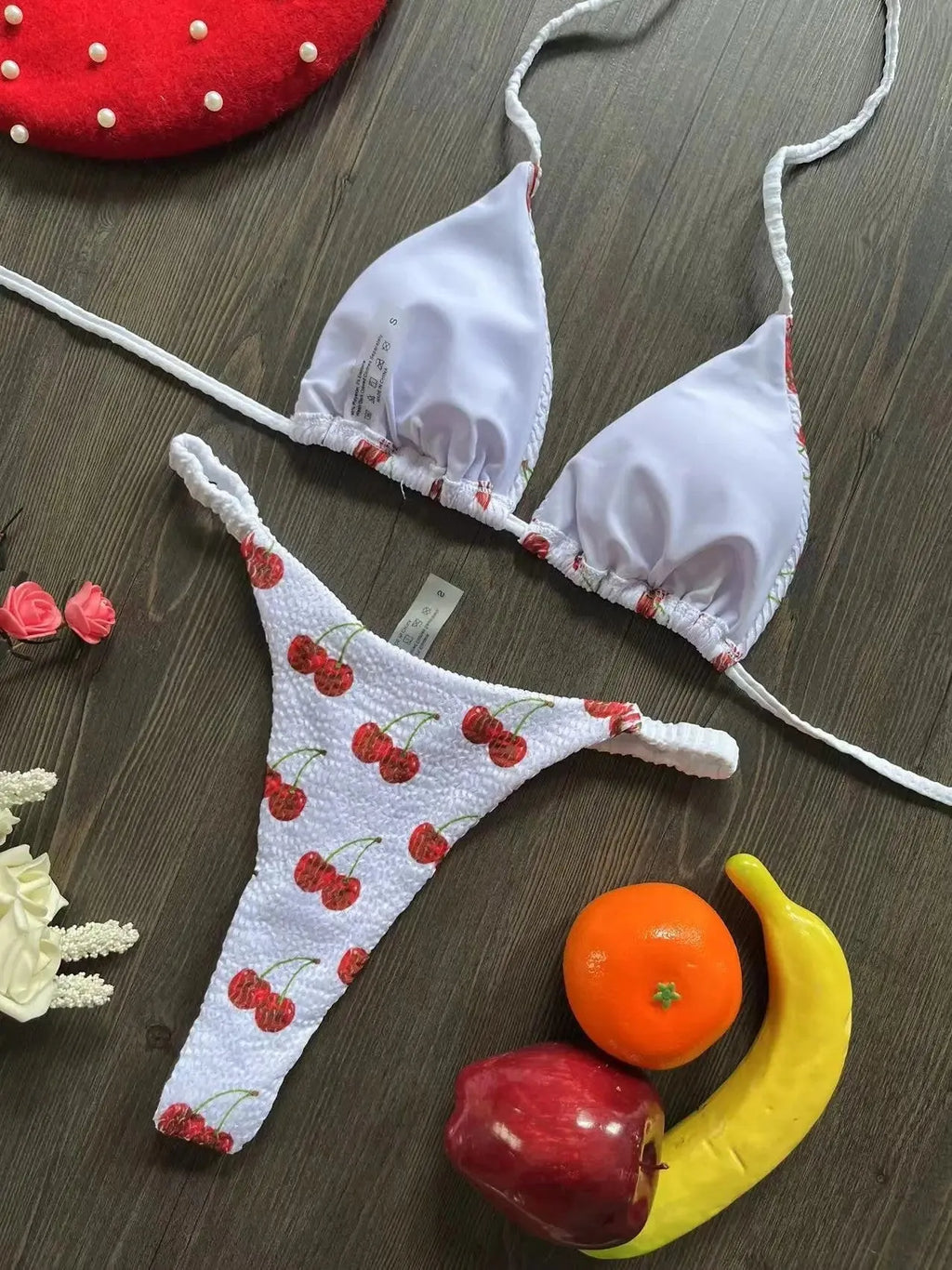 Women's printed bikini swimsuit with nylon fabric and cotton lining in available colours