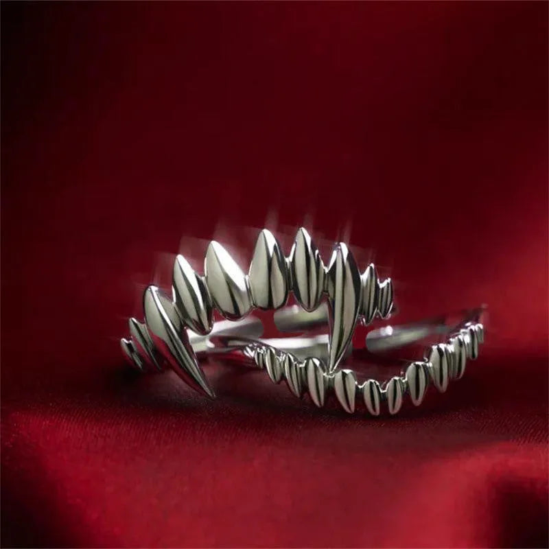 Silver creative vampire split open ring with adjustable opening, women's retro zinc alloy design