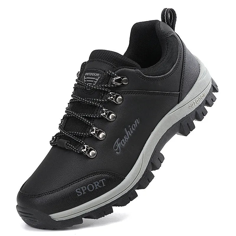 Non-slip outdoor low-top casual shoes in army green with front lace-up closure and low heel, size 38-46