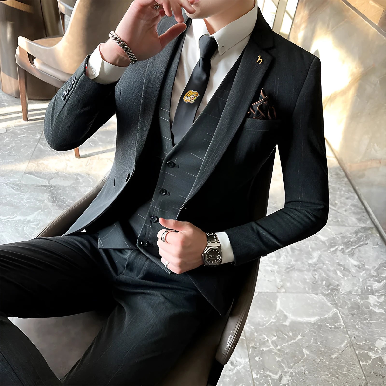 Slim fit British style suit for men in black or dark grey business formal wear