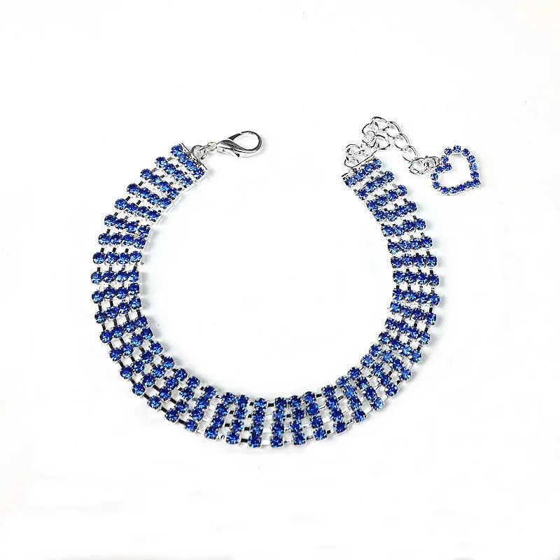 Four-row rhinestone pet collar with heart-shaped chain in white pink and blue for dogs and cats