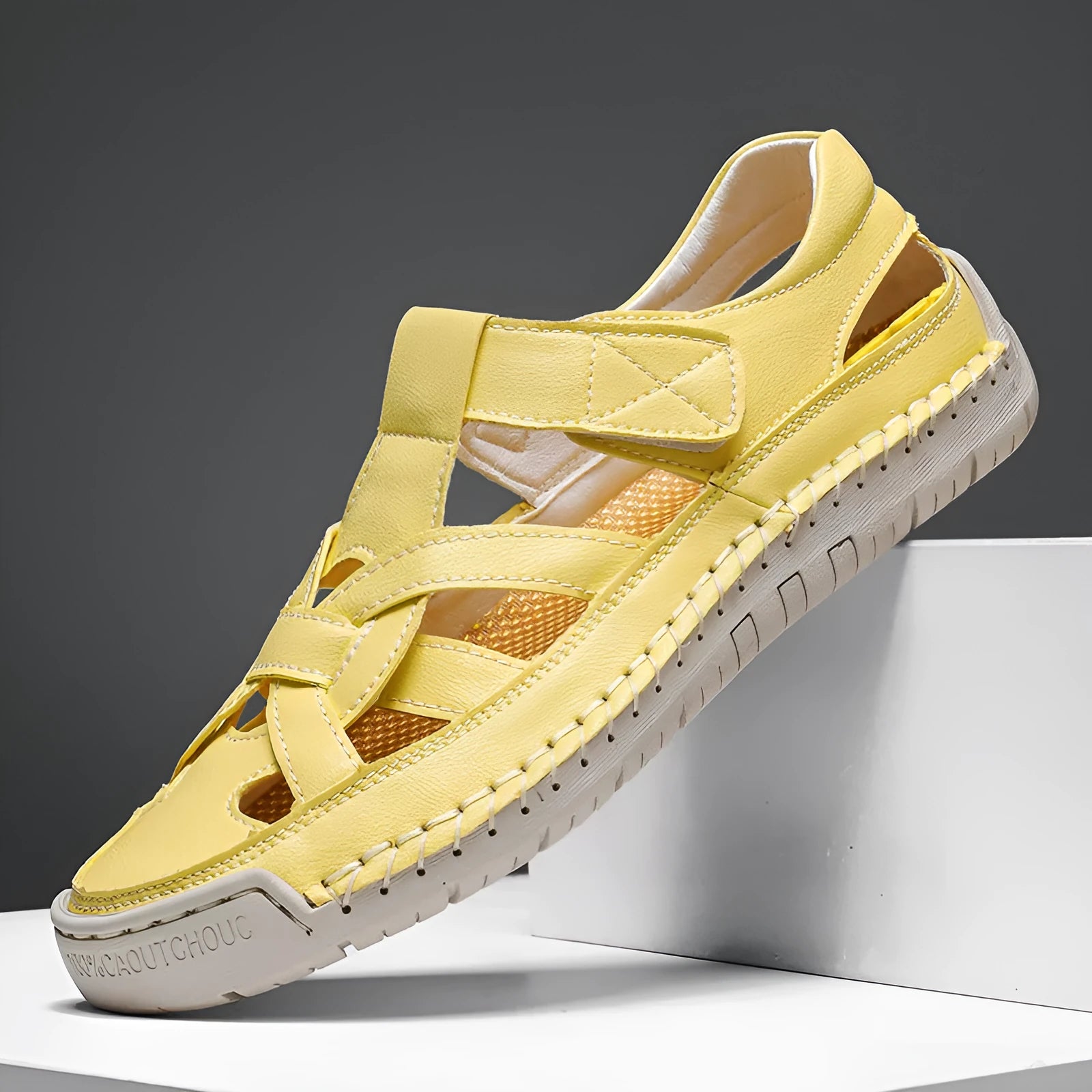 Women's low-top casual sandals with Velcro straps and a round toe in a solid colour.