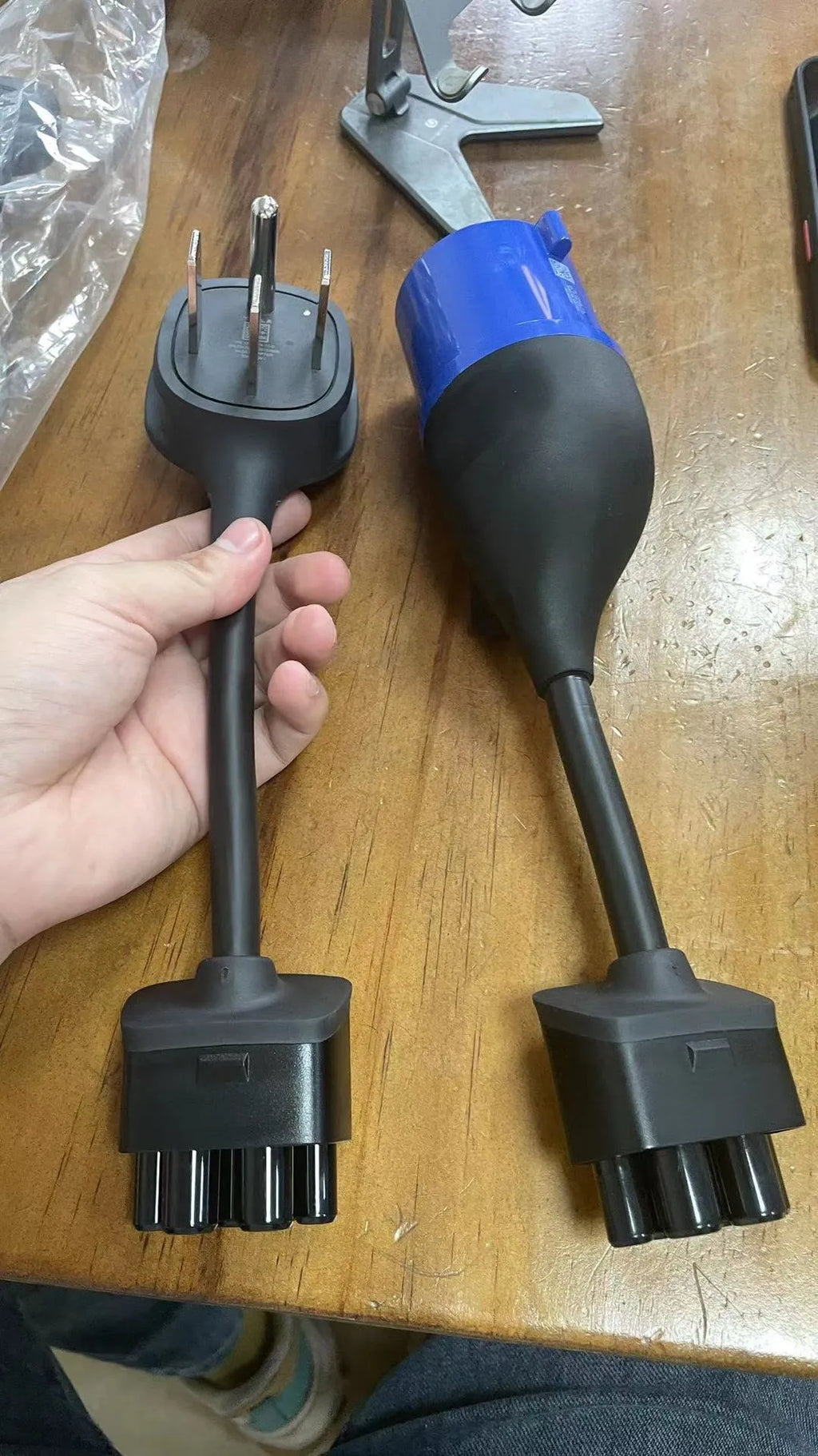 American Standard adapter cable with car charger conversion wire showing copper core and polyethylene sheath construction