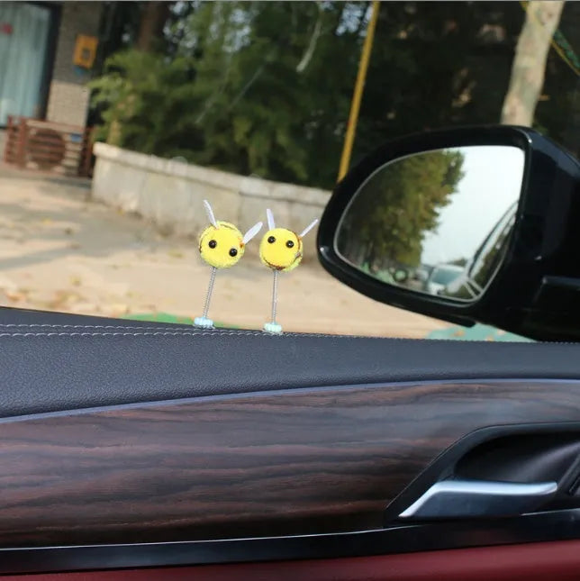 Cartoon-style little bee car decoration with fur ball material measuring 3cm square
