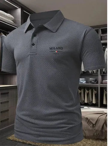 Men's loose fit lapel collar polo shirt in solid colour, short sleeves.