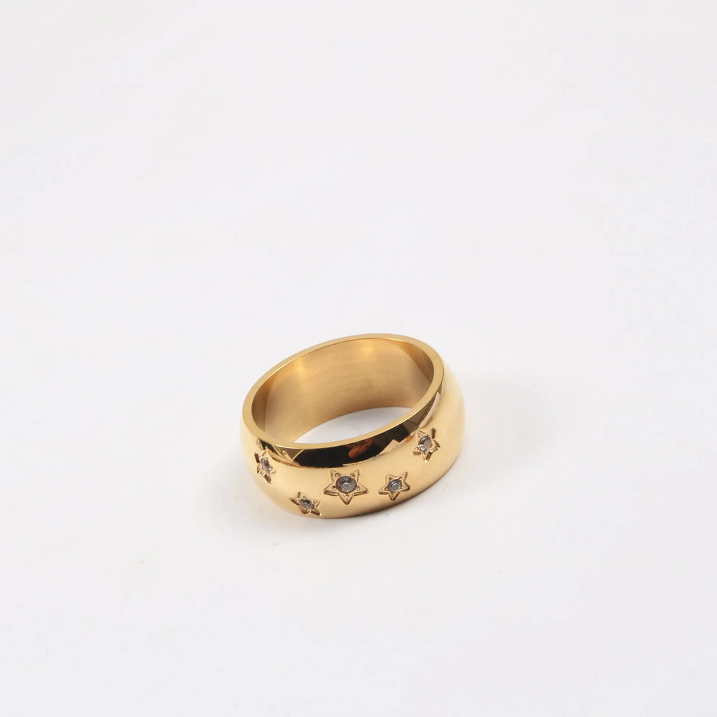 Gold titanium steel ring with star-shaped zircon inlay, diamond set, geometric Korean style