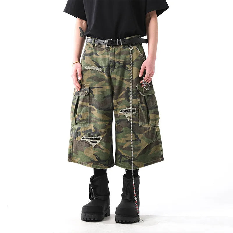 Men's straight leg cropped trousers with retro camouflage pattern in cotton denim fabric