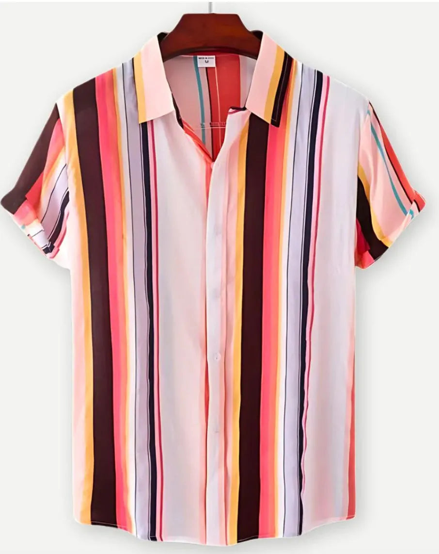 Hawaiian style short sleeve shirt with lapel collar and floral digital print, made from elastic polyester fabric.