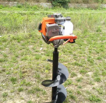 Portable gasoline-powered single-person hole digger for fruit tree fertilization and orchard digging
