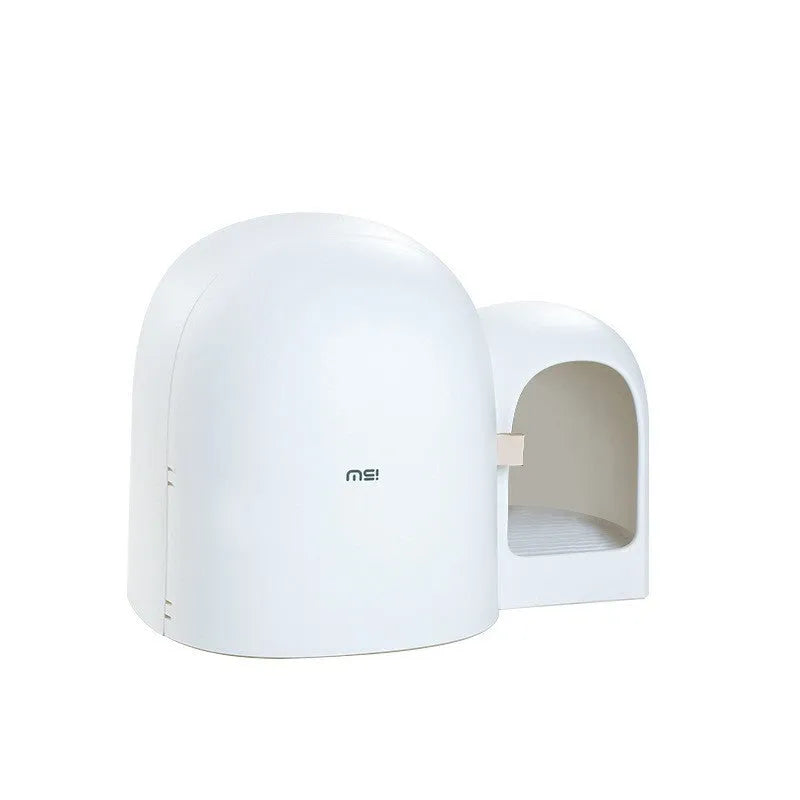 Oversized fully enclosed cat litter box in ABS plastic, shown in moss green colour.