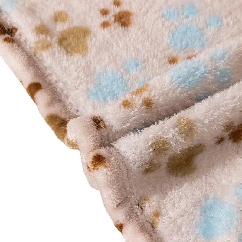 Double-sided dog blanket with cartoon pattern in blue dog design on polyester flannel material
