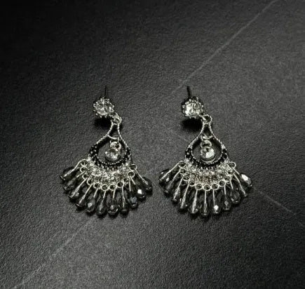 Galvanised geometric Chinese-style earrings with petal elements in zinc alloy