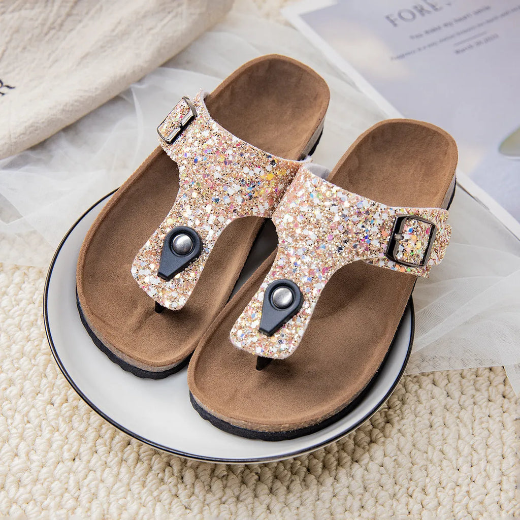 Children's cork flip-flops in pink with non-slip soles and perforated uppers